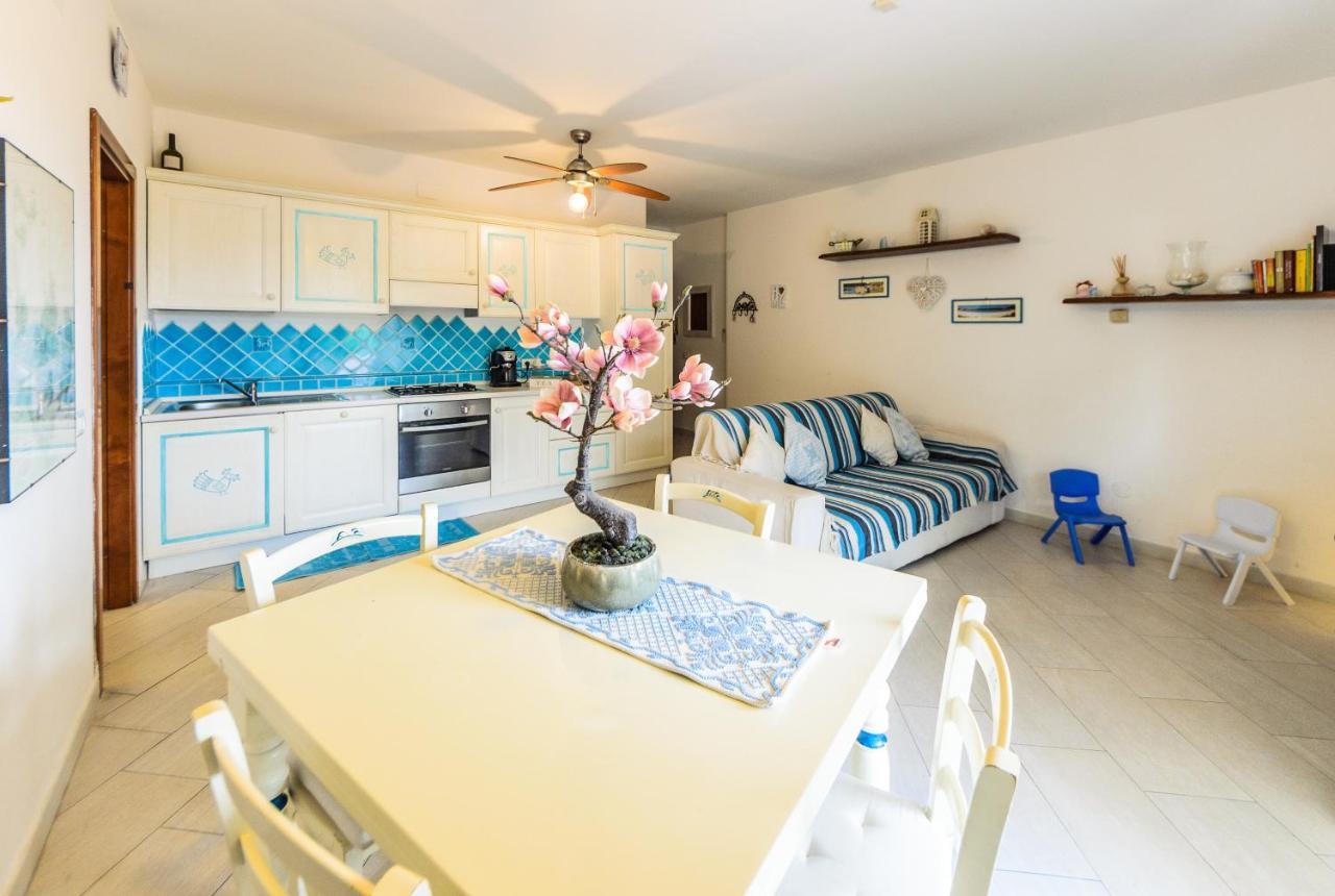Sardinia-Holiday La Casa Delle Pavoncelle Ла-Маддалена Екстер'єр фото